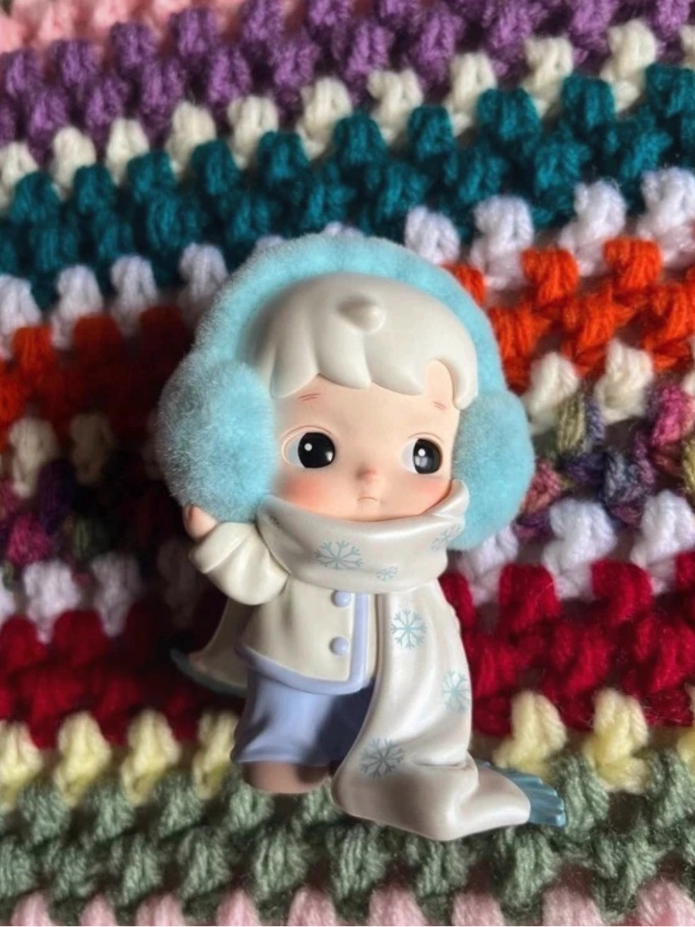 "So Chilly" hicapupu whispers of my world popmart figurine